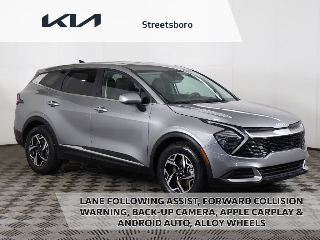 Used 2024 Kia Sportage LX FWD image 1