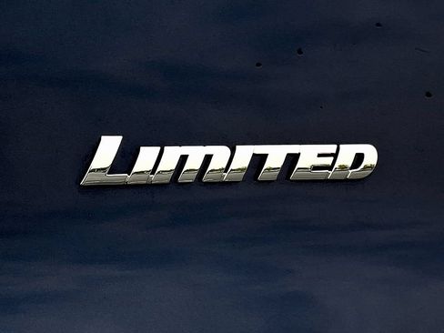 Used 2024 Toyota 4Runner Limited AWD/4WD image 12