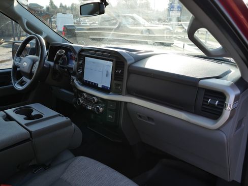 Certified 2022 Ford F150 XLT w/ Equipment Group 302A High image 27