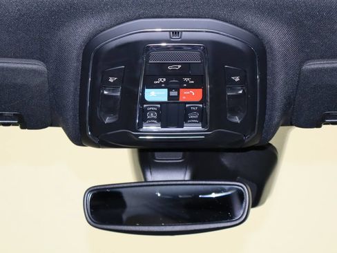 Used 2024 Jeep Grand Cherokee L Altitude RWD image 27
