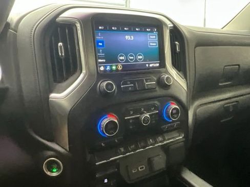 Used 2021 Chevrolet Silverado 2500 LT w/ Convenience Package AWD/4WD image 4