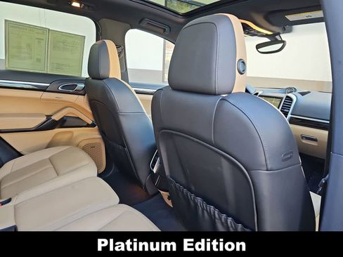 Used 2014 Porsche Cayenne AWD/4WD image 16