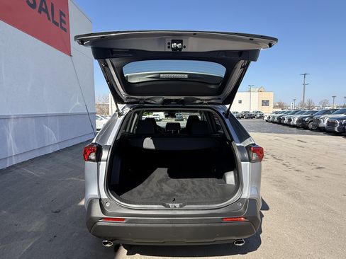 Certified 2025 Toyota RAV4 XLE image 18