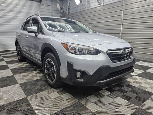 Used 2021 Subaru Crosstrek 2.0i Premium AWD/4WD image 4