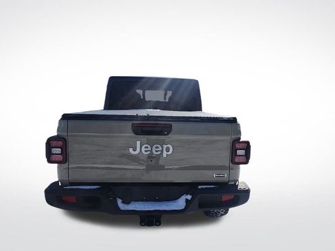 Used 2020 Jeep Gladiator Overland image 6