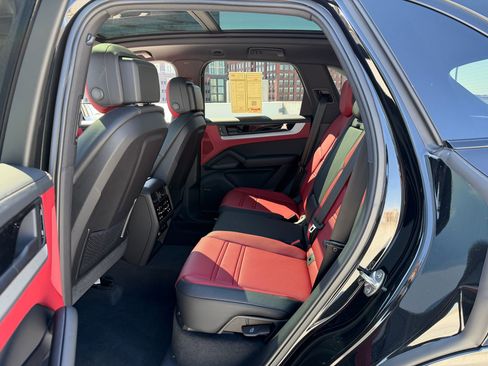 New 2026 Porsche Cayenne AWD/4WD image 20