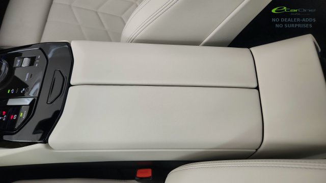 Used 2027 BMW 530i w/ M Sport Package RWD image 69