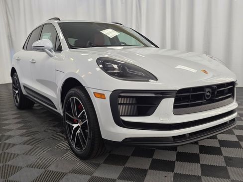 New 2026 Porsche Macan S image 9