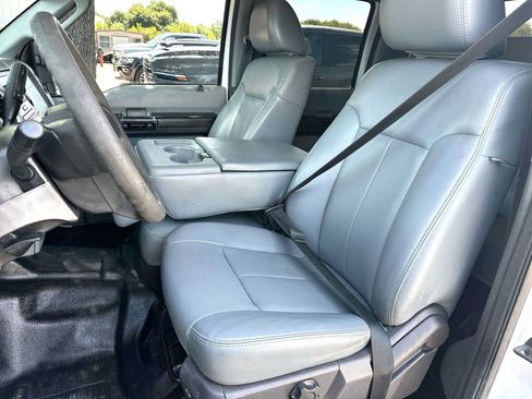 Used 2016 Ford F250 XL w/ Power Equipment Group AWD/4WD image 17