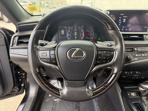 Used 2019 Lexus ES 350 w/ Premium Package FWD image 25