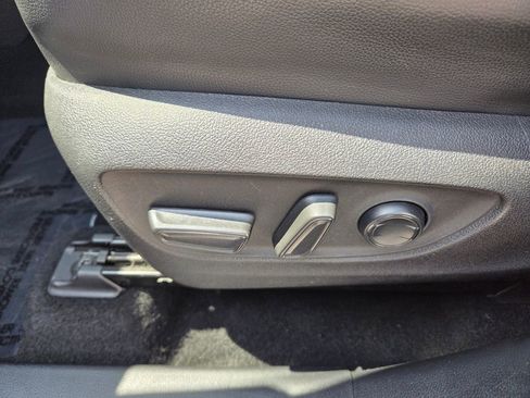 Used 2021 Toyota Highlander XSE image 5