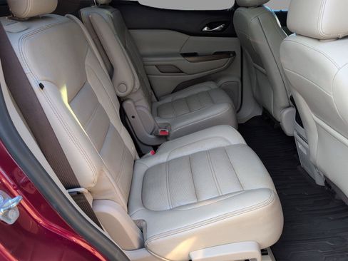 Used 2018 GMC Acadia Denali w/ Technology Package FWD image 38