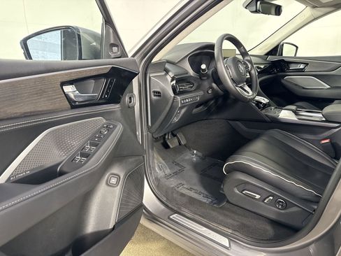 Certified 2024 Acura MDX SH-AWD w/ Advance Package image 4
