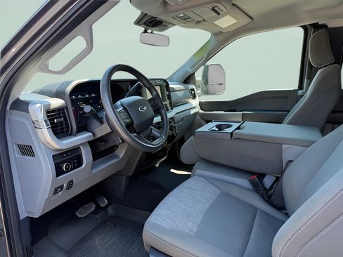 Used 2023 Ford F350 XLT w/ XLT Value Package AWD/4WD image 4