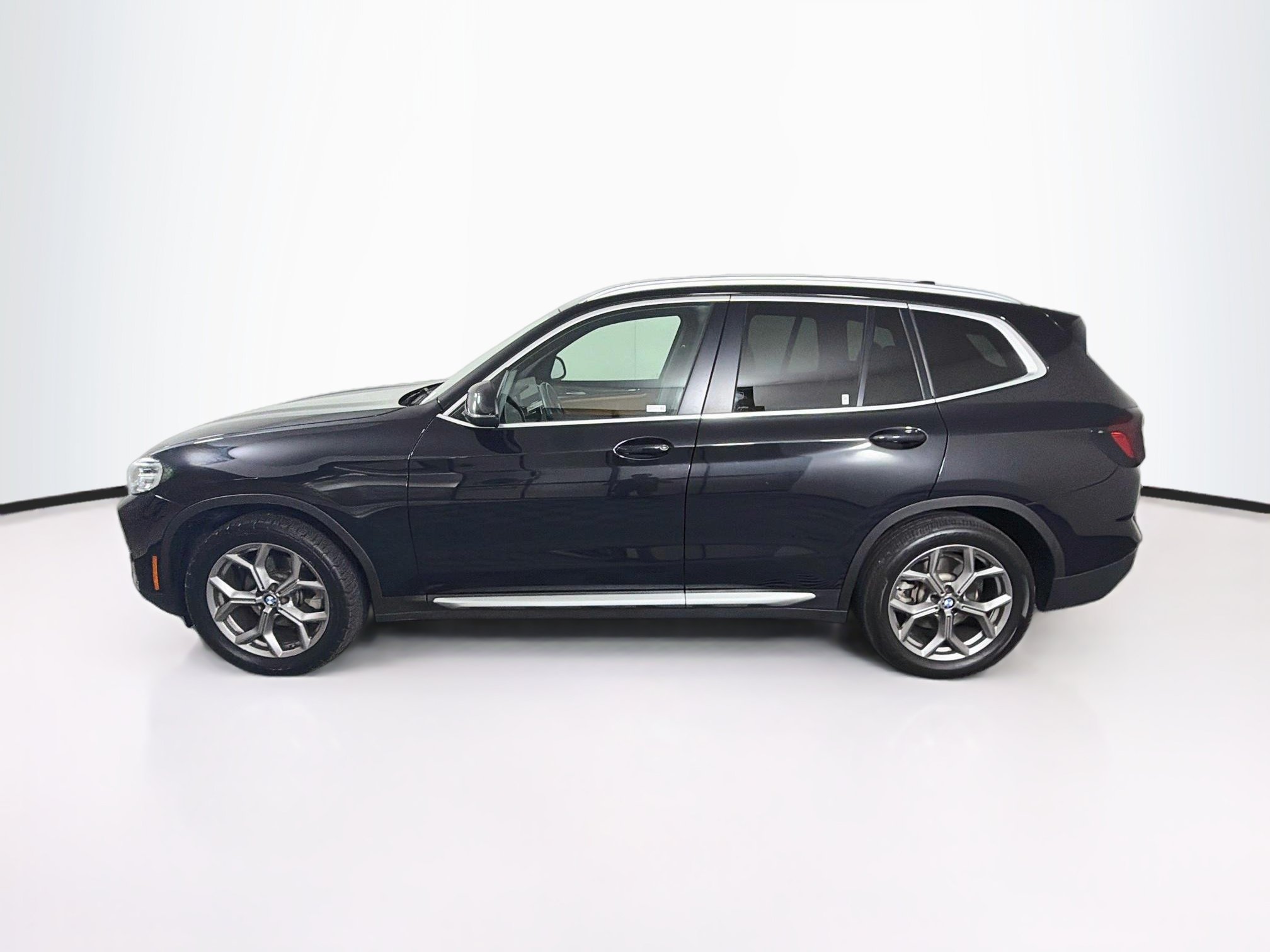 Used 2022 BMW X3 xDrive30i w/ Convenience Package AWD/4WD image 4