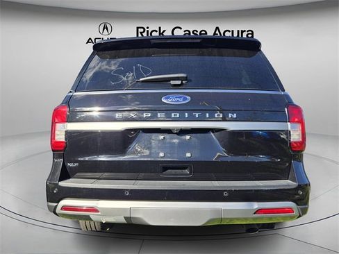 Used 2024 Ford Expedition XLT image 6