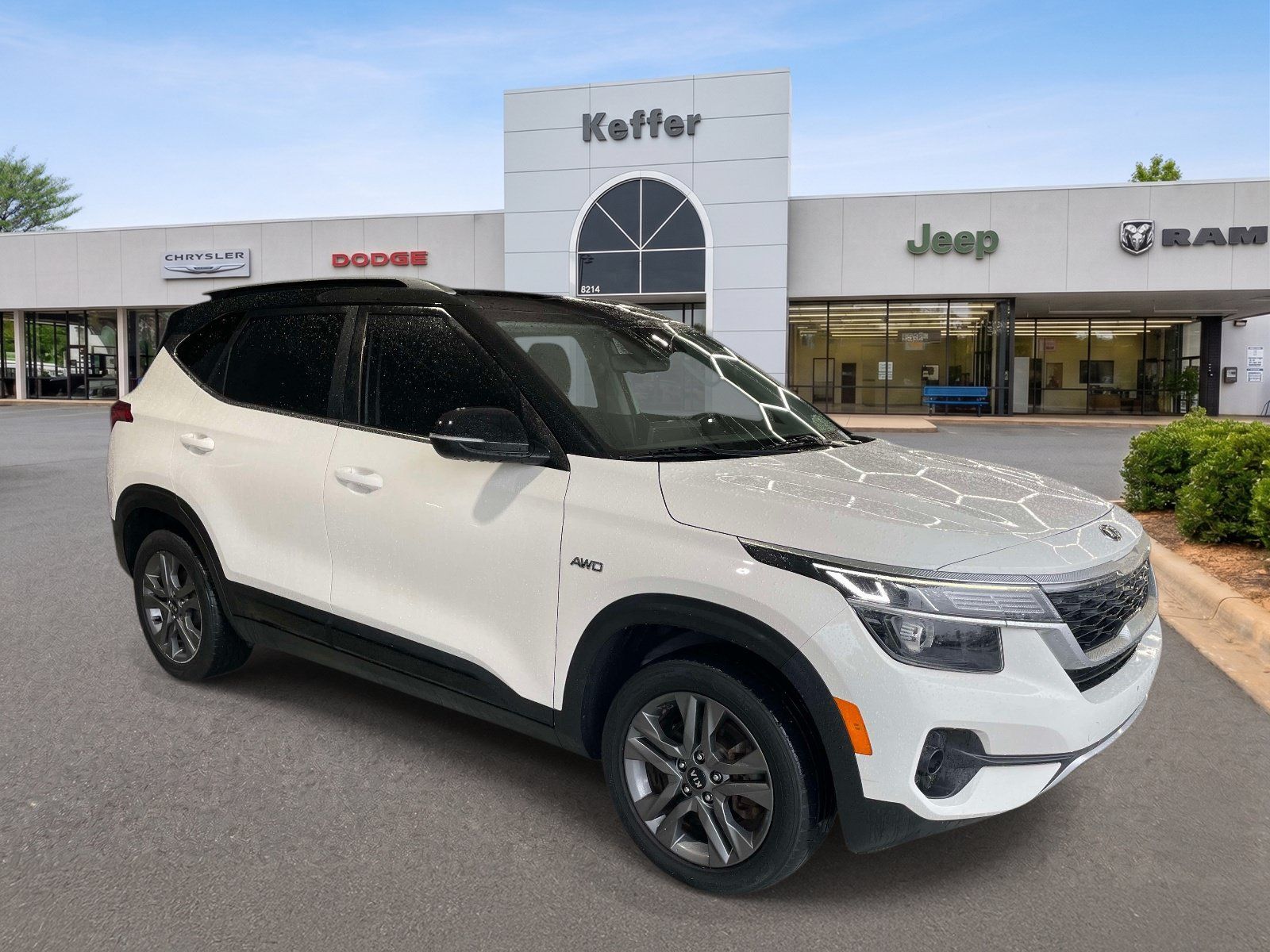 Used 2021 Kia Seltos S AWD/4WD image 3