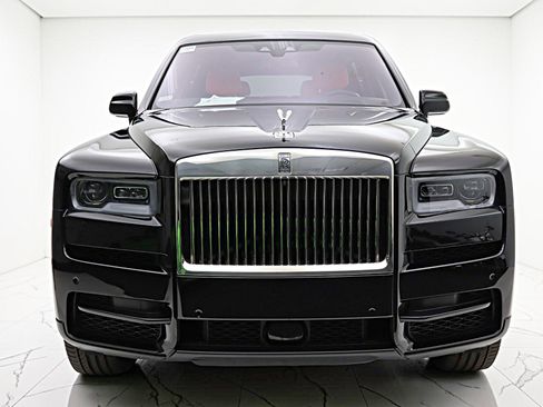 Used 2022 Rolls-Royce Cullinan AWD/4WD image 23