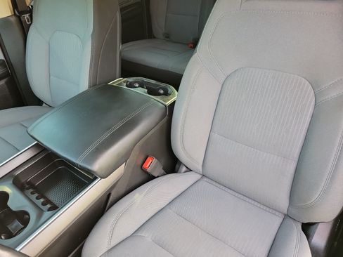 Used 2020 RAM 1500 Big Horn AWD/4WD image 11