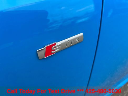 Used 2022 Audi A4 2.0T Premium Plus AWD/4WD image 9