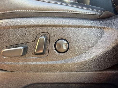 Used 2023 Kia Telluride S image 13