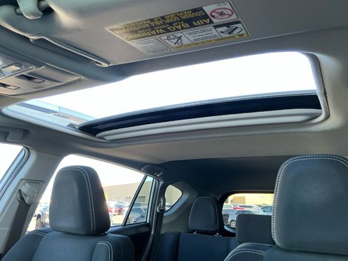 Used 2015 Toyota RAV4 XLE image 32