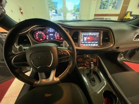 Used 2021 Dodge Challenger SRT Hellcat image 25