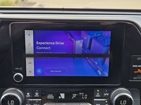 Used 2023 Toyota Highlander L FWD image 13