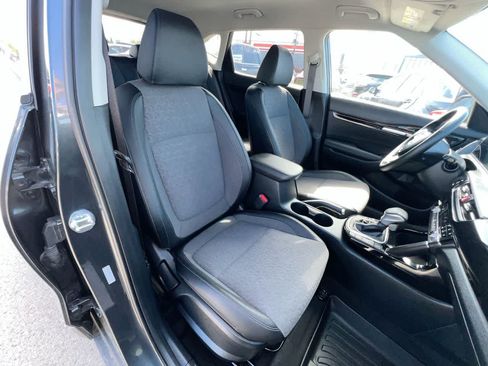 Used 2025 Kia Seltos S AWD/4WD image 28
