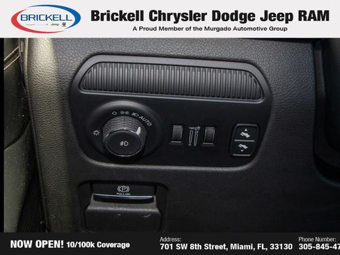 Used 2024 Jeep Wagoneer L Series II w/ Flexible Seating Group AWD/4WD image 28