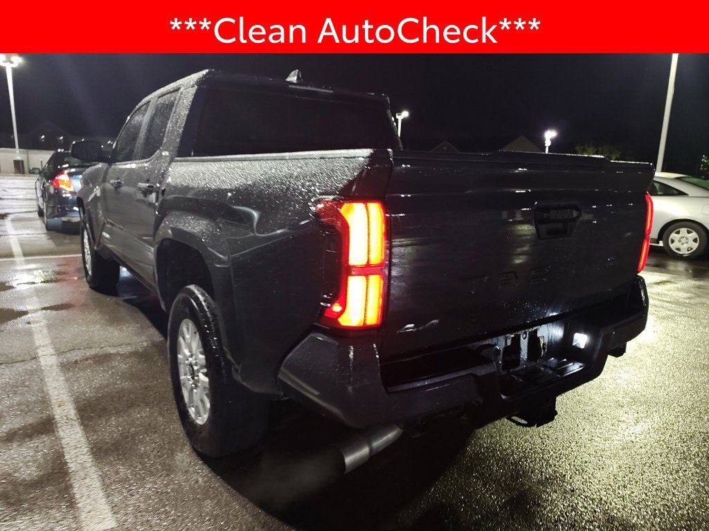 Used 2025 Toyota Tacoma SR5 AWD/4WD image 4