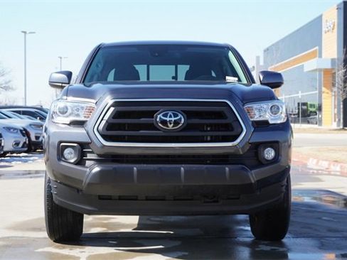 Used 2023 Toyota Tacoma SR image 2