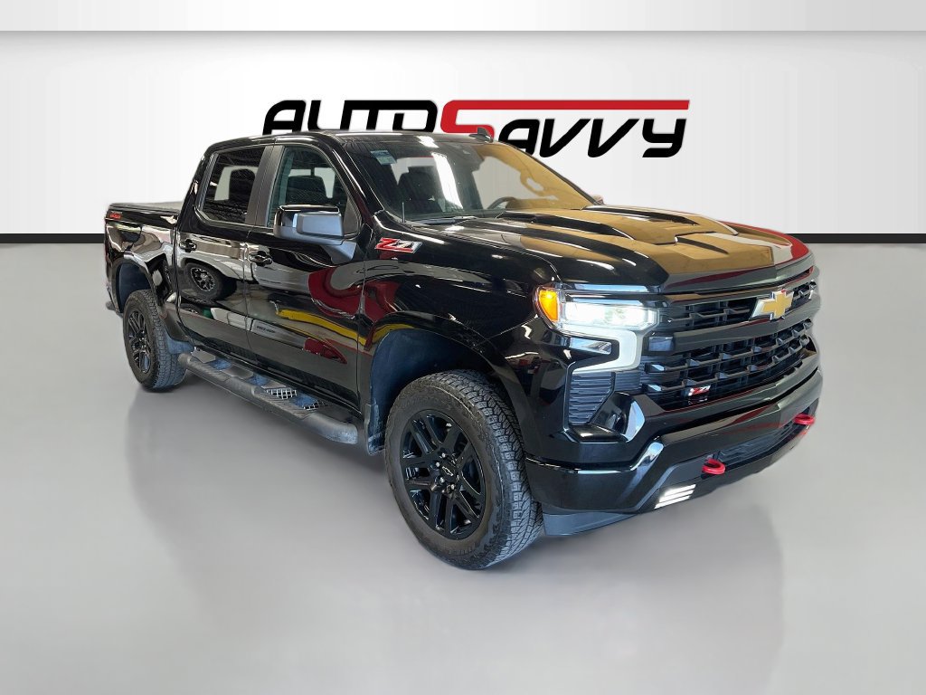 Used 2025 Chevrolet Silverado 1500 LT Trail Boss w/ Convenience Package II AWD/4WD image 1