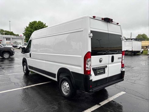 Used 2023 RAM ProMaster 2500 FWD image 6