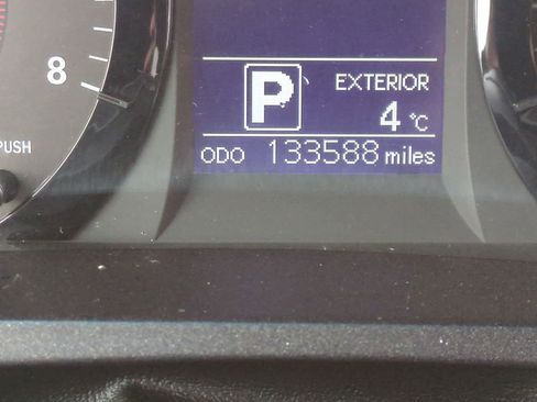 Used 2016 Toyota Sienna L image 34