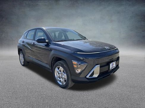 Used 2026 Hyundai Kona SE AWD/4WD image 8