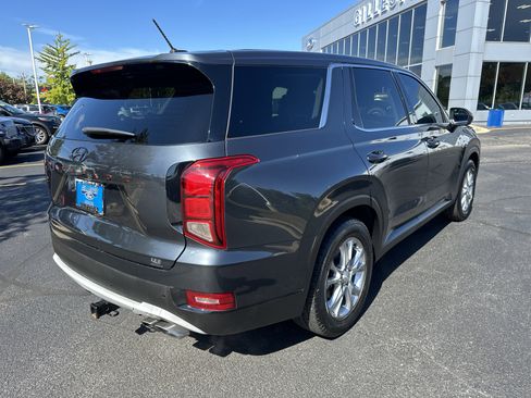 Used 2020 Hyundai Palisade SE image 3