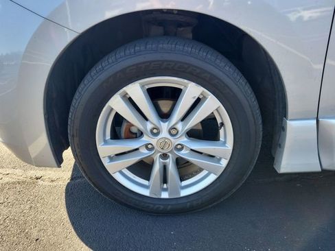 Used 2016 Nissan Quest SL w/ Value Cargo Package image 18