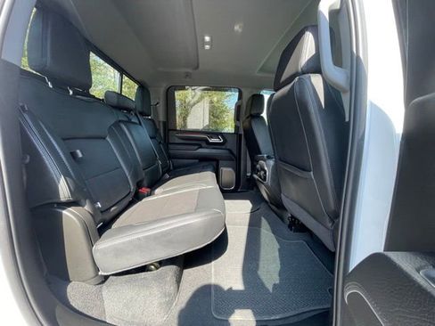 Used 2025 GMC Sierra 2500 Denali image 21