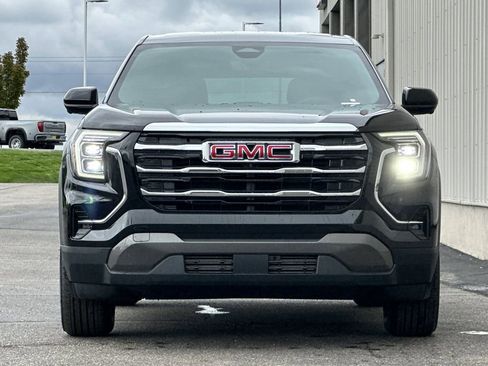 New 2026 GMC Terrain Elevation w/ Technology Package II AWD/4WD image 6