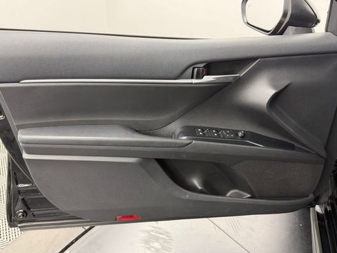 Used 2020 Toyota Camry SE w/ Audio Package FWD image 19