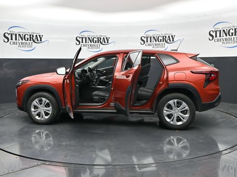 Certified 2024 Chevrolet Trax LS w/ Driver Confidence Package FWD image 37