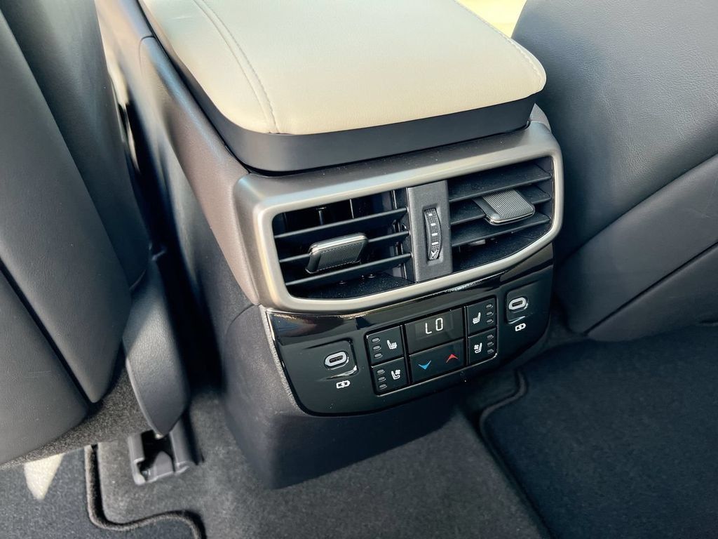 Certified 2024 Lexus RX 350 FWD w/ Convenience Package image 20