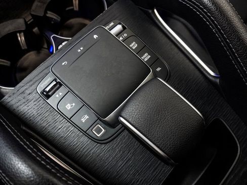 Used 2025 Mercedes-Benz GLE 350 4MATIC image 27