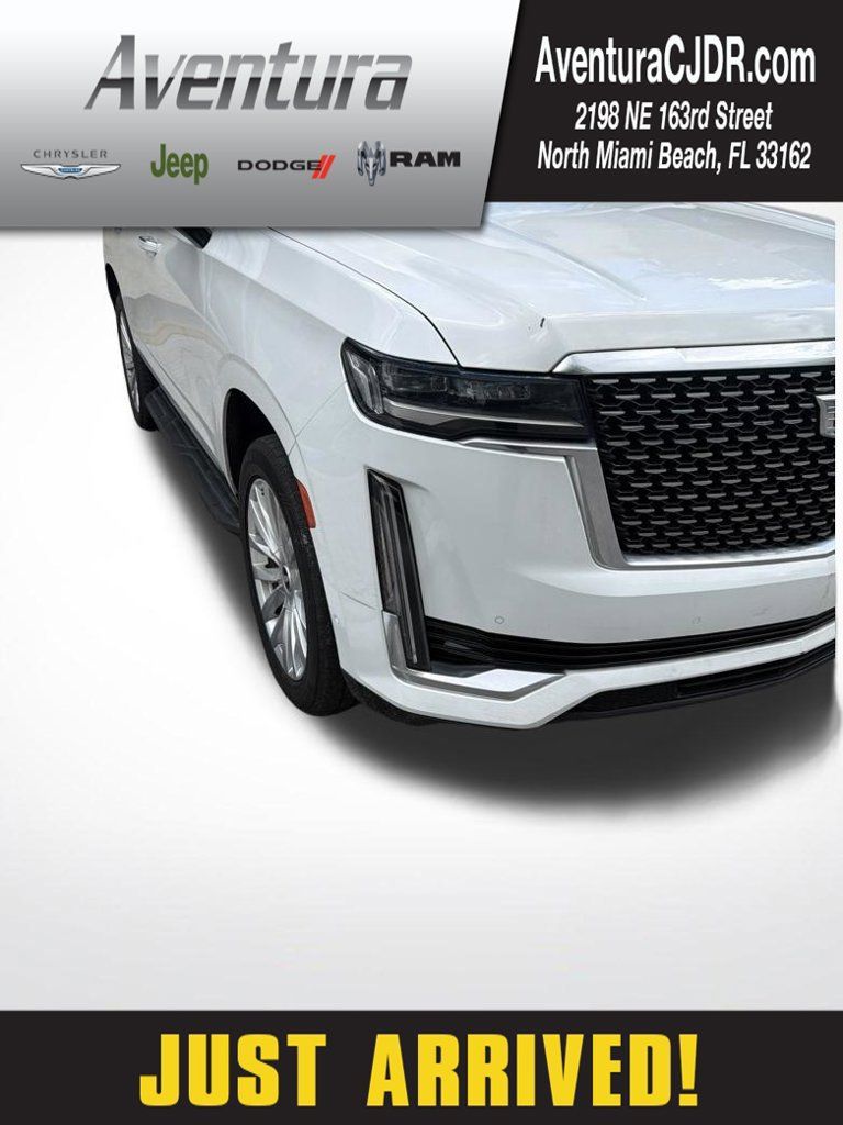 Used 2022 Cadillac Escalade Luxury AWD/4WD image 1