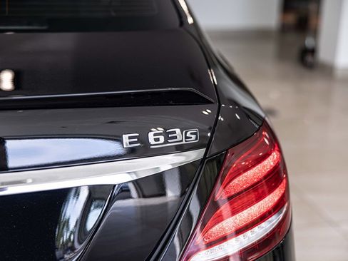 Used 2018 Mercedes-Benz E 63 AMG S image 15