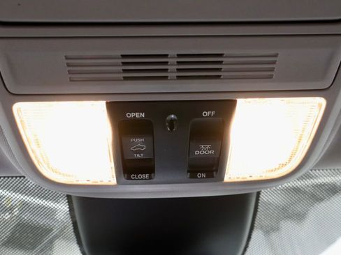 Used 2024 Honda Odyssey EX-L image 32