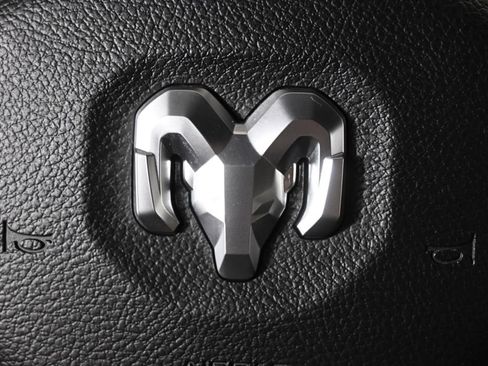 Used 2024 RAM 1500 Laramie AWD/4WD image 37