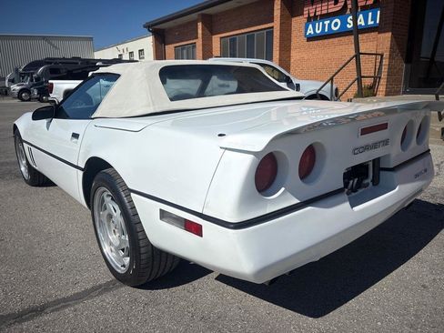 Used 1990 Chevrolet Corvette Convertible image 14