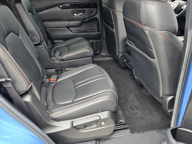 Used 2025 Honda Pilot TrailSport image 16